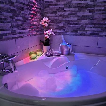 Bed & Breakfast Dimora Felice オストゥーニ エクステリア 写真