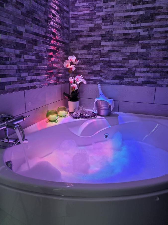 Bed & Breakfast Dimora Felice オストゥーニ エクステリア 写真